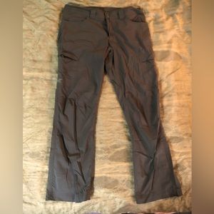 Arc’teryx Pants Army Green Lightweight camping, hiking, adventure pants  36x30.